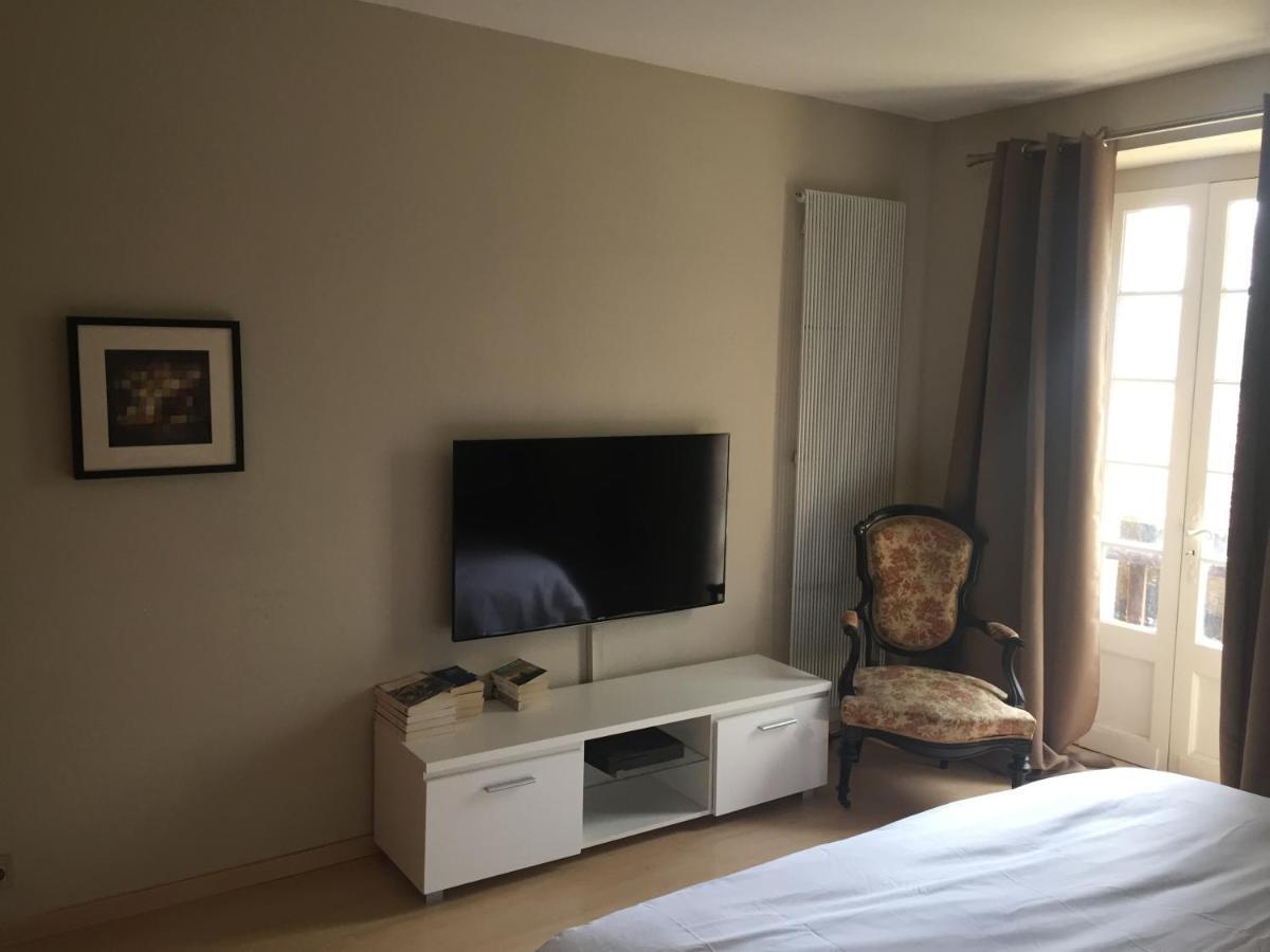 Maison En Perigord A 5 Mn A Pieds Du Centre Sarlat Εξωτερικό φωτογραφία